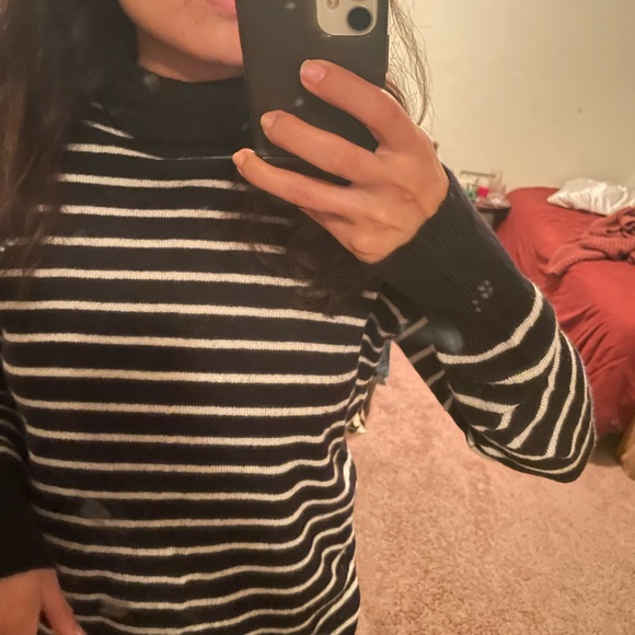 Cashmere turtleneck sweater - Picture 3 of 5